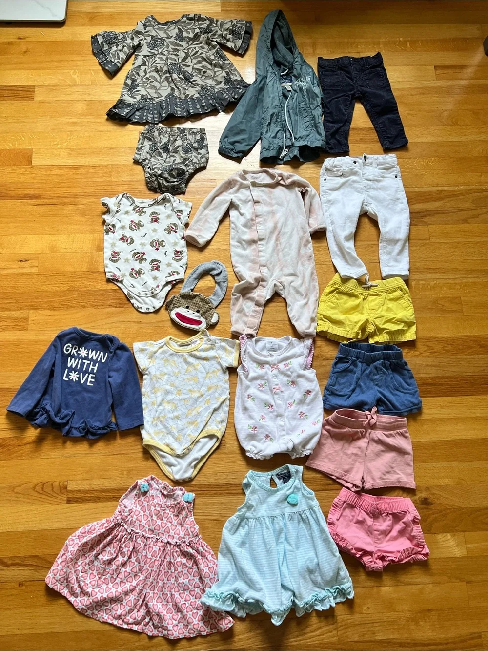 Mixed Brand Baby Lot sizes 6-12 months (incl Laura Ashley, GAP, Zara, + more)